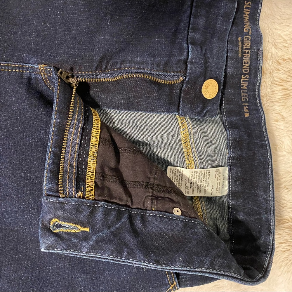 Chico’s So Slimming Classic Blue Jeans - Picture 4 of 11